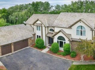5313 Heather Knoll Ct, Long Grove, IL 60047