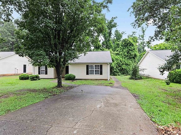 3rd image of 1872 Tamara Way