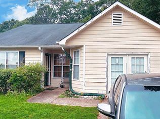 6173 Pembroke Dr, Rex, GA 30273