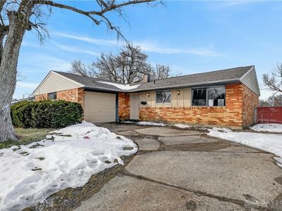 7069 Harshmanville Rd, Huber Heights, OH 45424