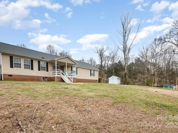 1165 Golden Maple Ln, Chester, SC 29706
