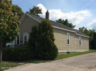 97 Lake St, Manistee, MI 49660