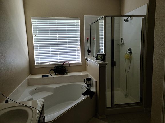 3rd image of 9729 Old Field Dr