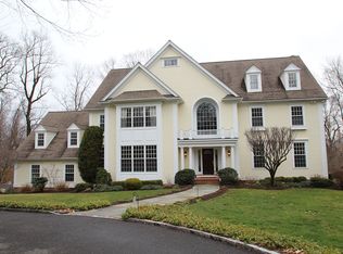 1701 Fence Row Dr, Fairfield, CT 06824