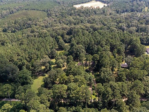 2nd image of 204 Holt Rd