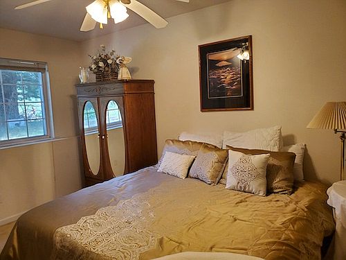 2nd image of 2221 Rule Ave #1