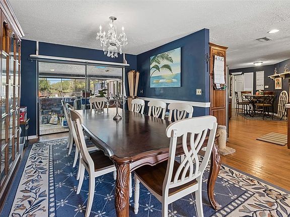 2nd image of 5059 BERNADETTE DRIVE