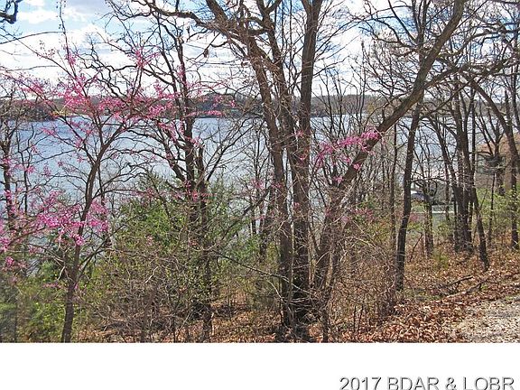 2nd image of 555 Palisades Dr