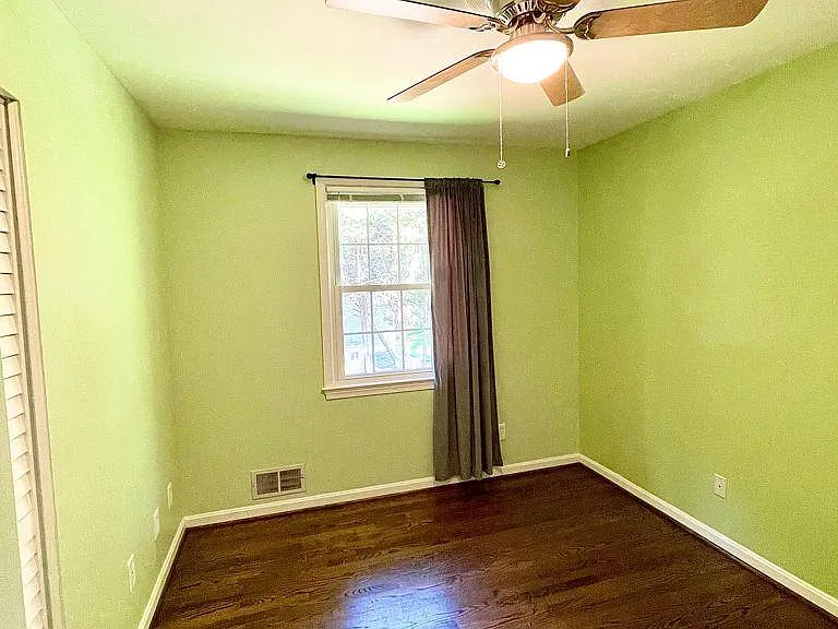Bedroom - upper level hallway