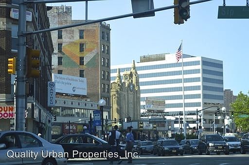 3rd image of 33 Baldwin Ave APT 11