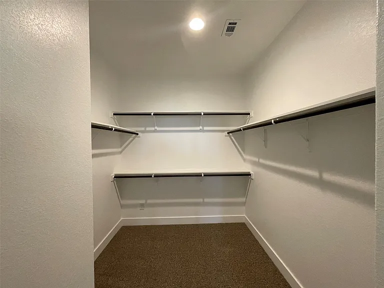 232 Sapphire — Photo 18