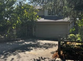 16015 Apperson Blvd, Oregon City, OR 97045