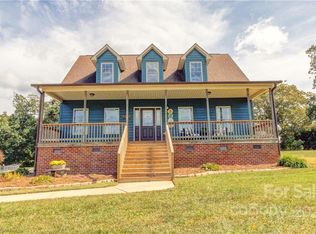 5052 Dobbins Rd, Crouse, NC 28033