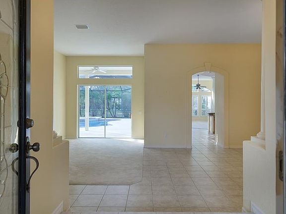 3rd image of 10524 Bermuda Isle Dr