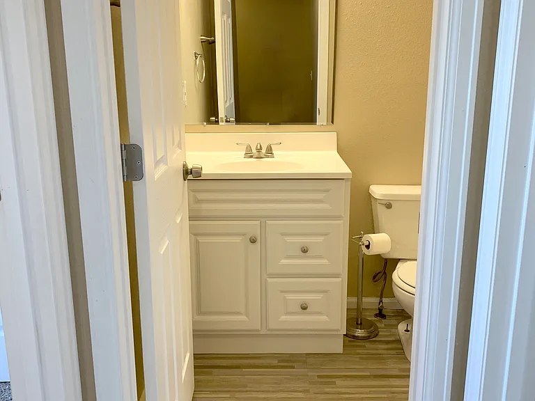 1700 Erin Ct #B — Photo 16