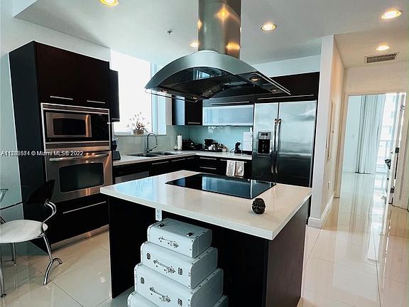 5th image of 7930 East Dr APT 808