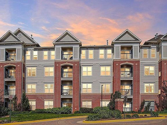3rd image of 3851 Aristotle Ct APT 210