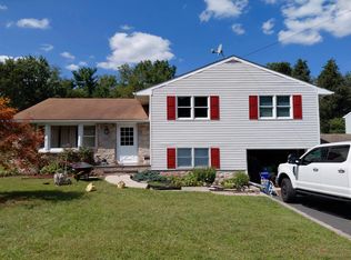 233 Poplar St, Spring City, PA 19475