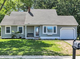 35 Lisa Drive, Hazlet, NJ 07730