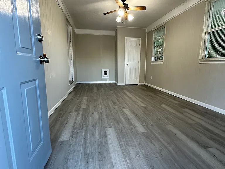 1865 Vicki Ln SE — Photo 6