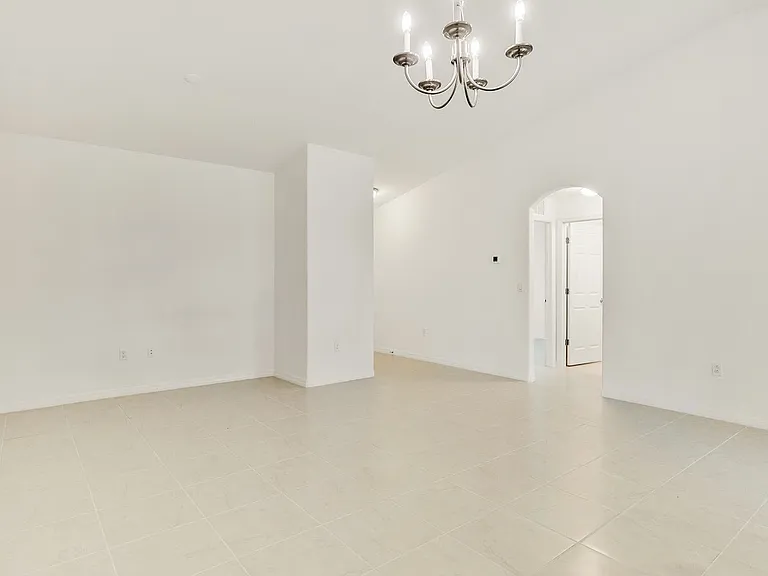 24 Farnum Ln #A — Photo 4
