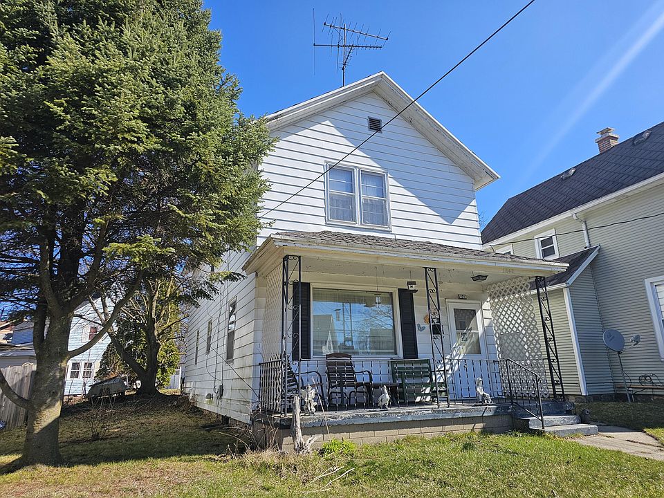 2nd image of 1049 Walker Ave NW