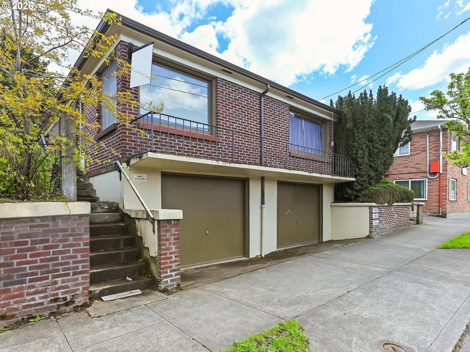 7102 N Interstate Ave photo 1