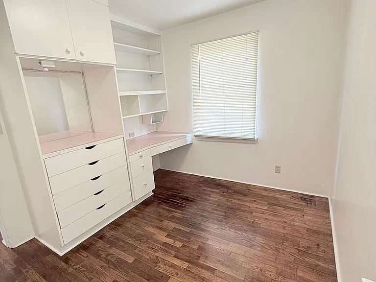 4534 The Cedars — Photo 14