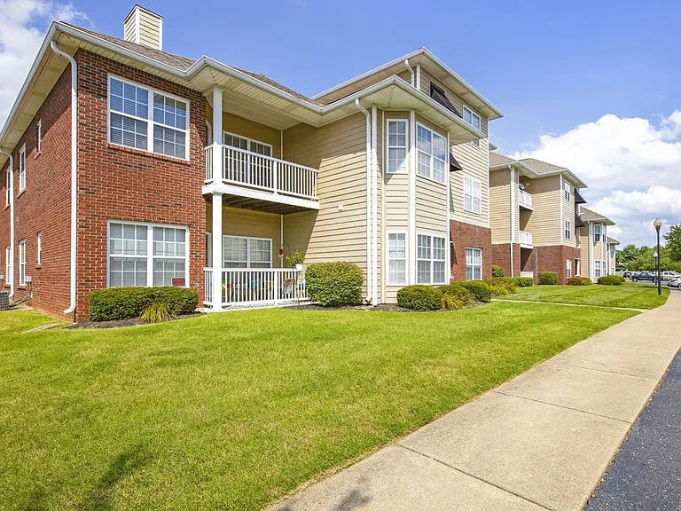 The Legends Apartments — Photo 16