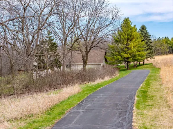 W5721 County Road H, New Glarus, WI 53574