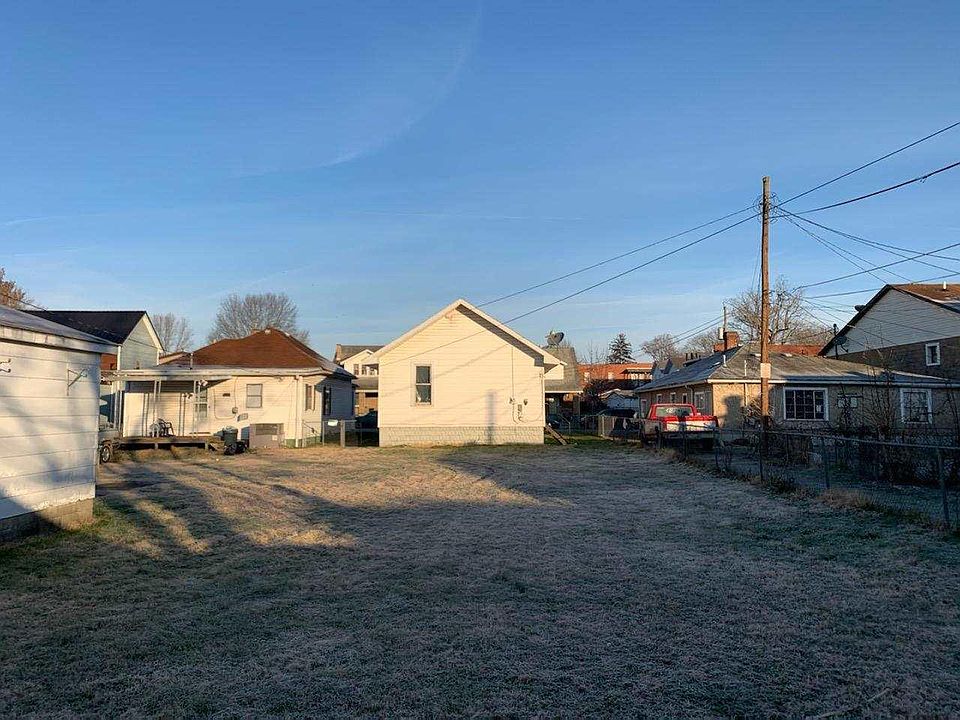 2nd image of 917 Monroe Ave