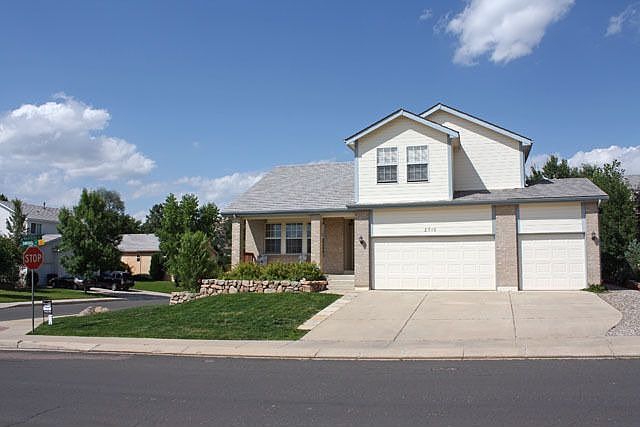 In quiet golf, country club area backs to Palmer Park, near UCCS