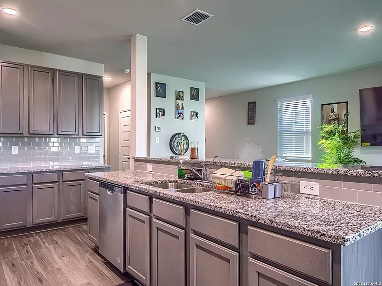 5011 Sandstone Way — Photo 4