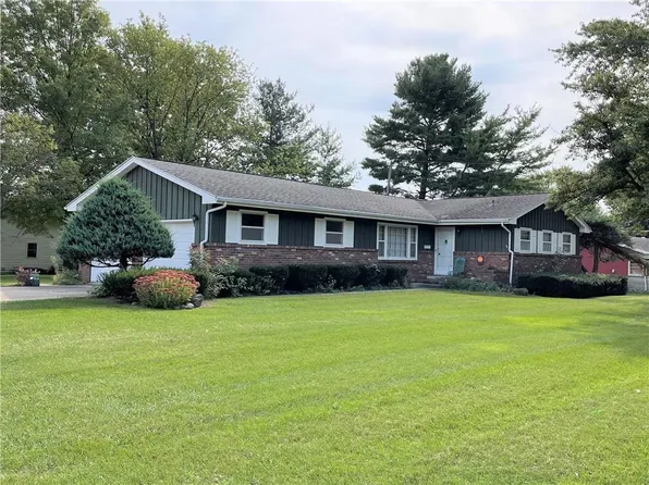 2817 Townway Rd, Danville, IL 61832