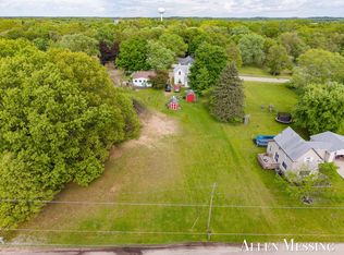 740 Crawford St, Belding, MI 48809