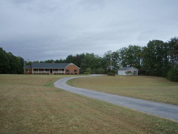2nd image of 781 Daisy Payne Ln