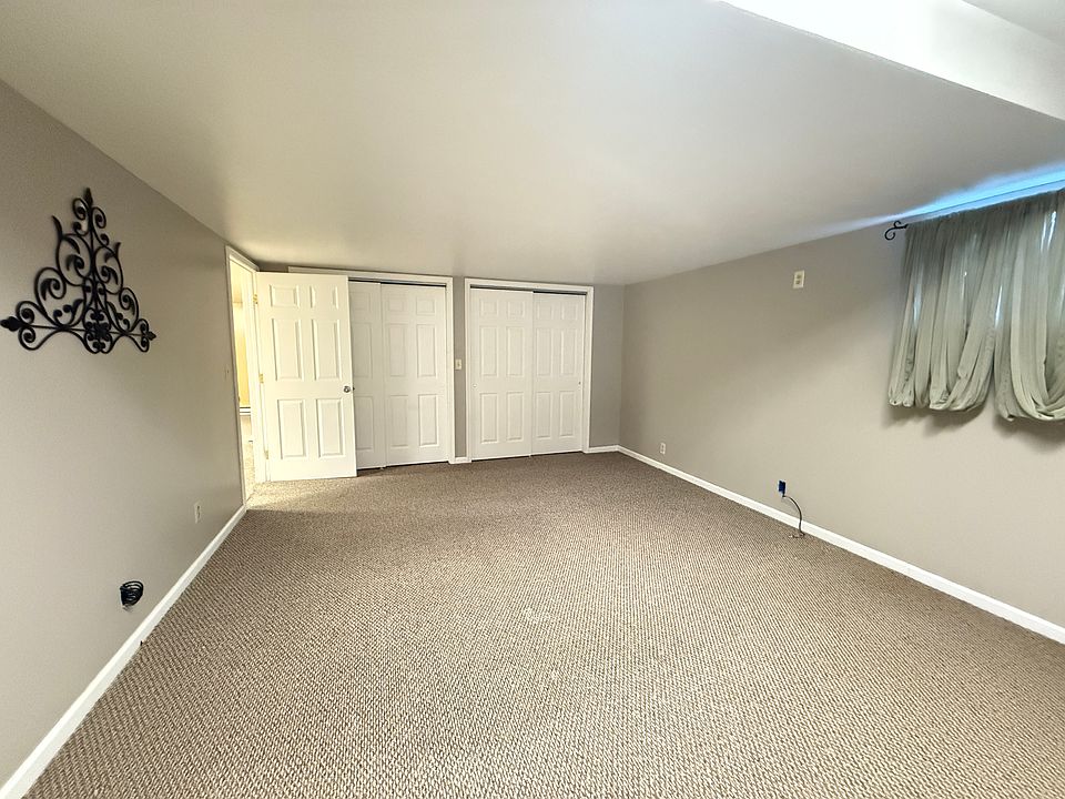 Basement bedroom