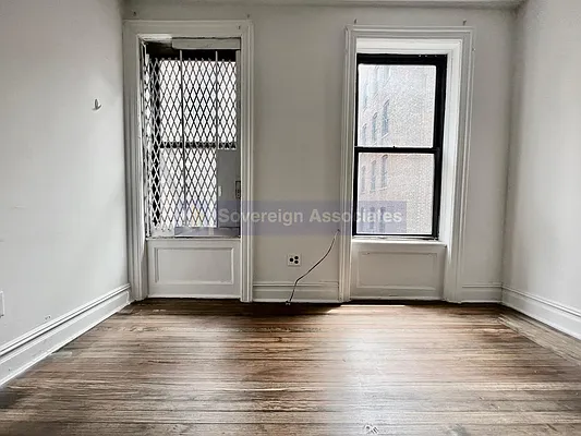 Rented by Sovereign Associates | media 19