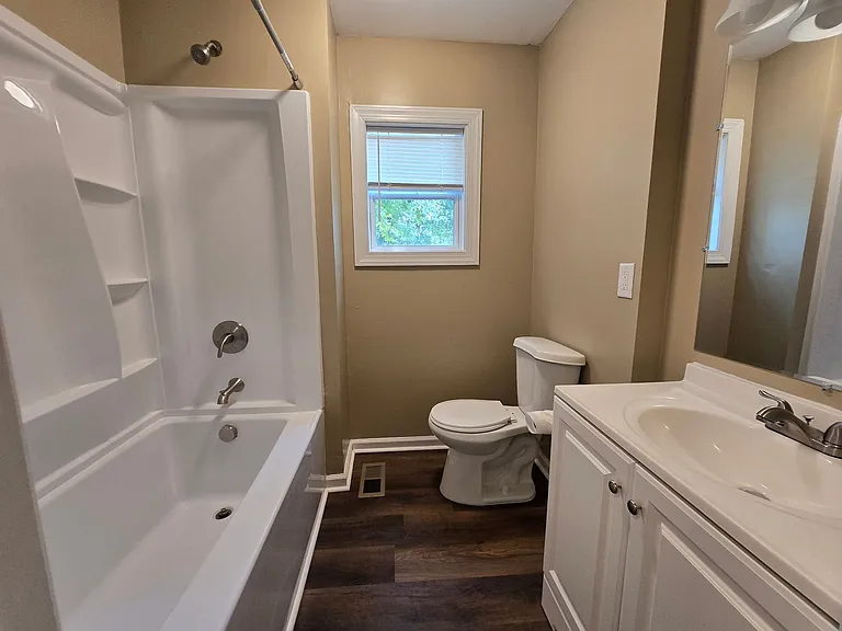 707 Miller Ave — Photo 15