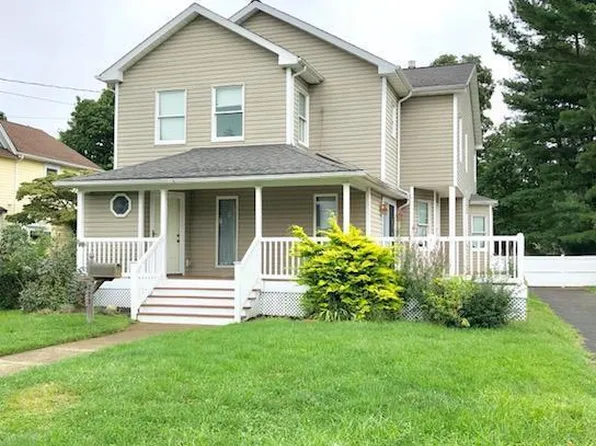 223 Lewis St, Oakhurst, NJ 07755