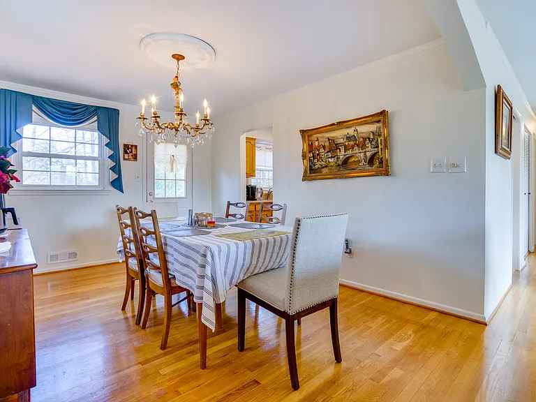 9215 Cherrytree Dr — Photo 15