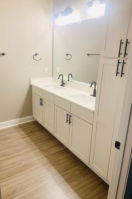 1st image of 1898 Merchants Row Blvd #6