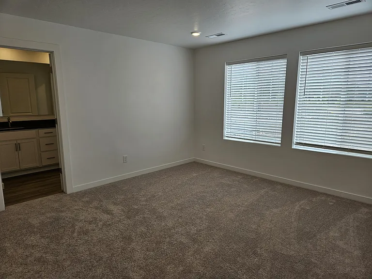 4148 W Perspective St — Photo 6