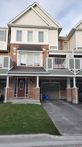 2443 Fall Harvest Cres Photo 1