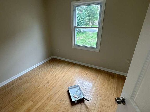 5th image of 205 4th St Floor 1