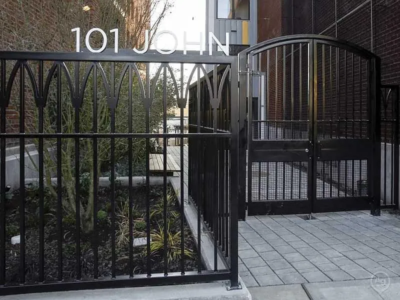 101 John St — Photo 2
