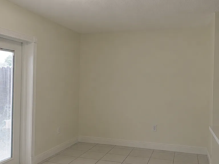 3659 SW 99th Ave #7 — Photo 10