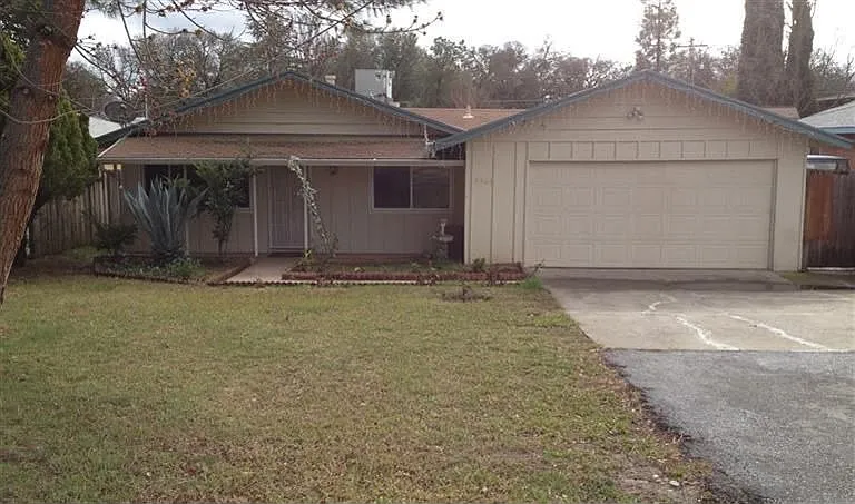 5924 Helva Ln photo 1