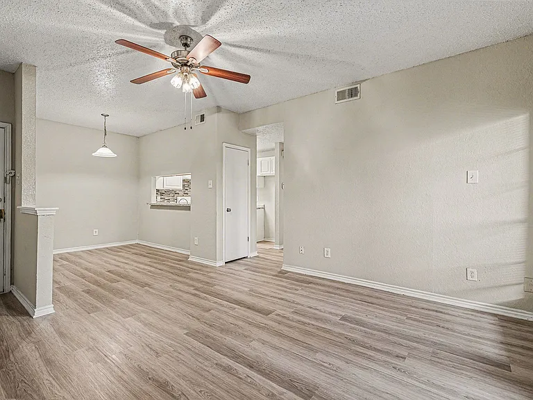 3607 W Northgate Dr #113 — Photo 8