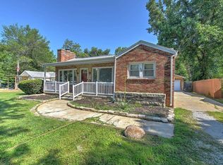 54 Grays Ln, Decatur, IL 62526
